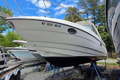 BOATZON | Monterey 280 Sport Yacht 2011