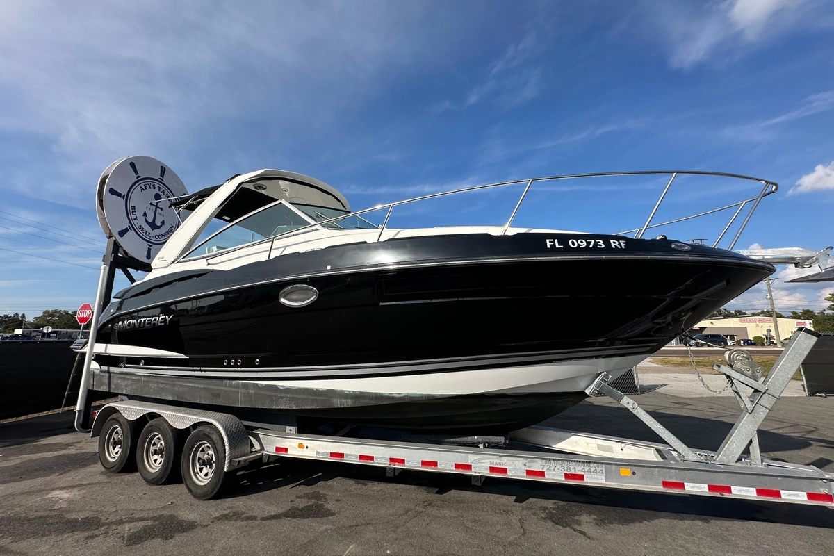 2016 Monterey 295 Sport Yacht - Sold Boat