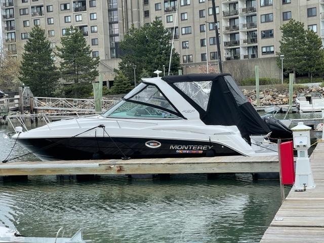 2021 Monterey 295 Sport Yacht - Sold Boat