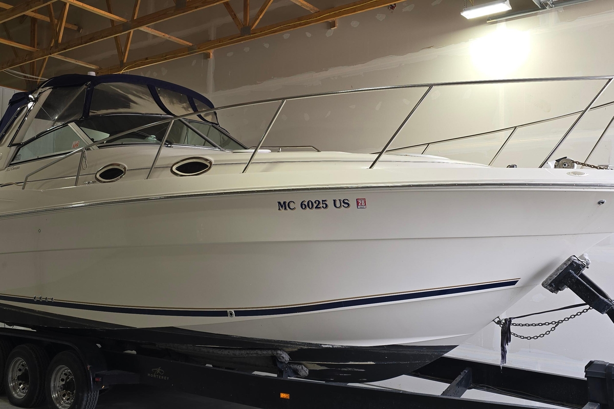 2000 Monterey 302 Cruiser - Sold Boat