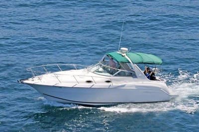BOATZON | Monterey 302 Cruiser 2000