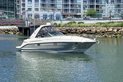 BOATZON | Monterey 320 Sport Yacht 2011