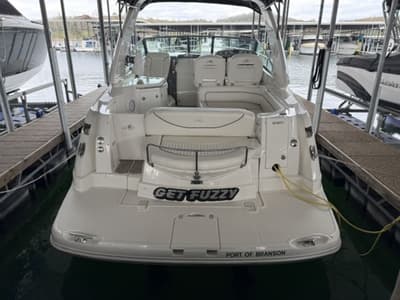 BOATZON | Monterey 330 Sport Yacht 2007