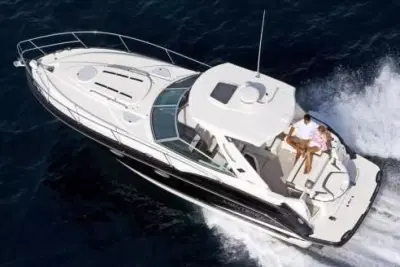 BOATZON | Monterey 335 Sport Yacht 2015