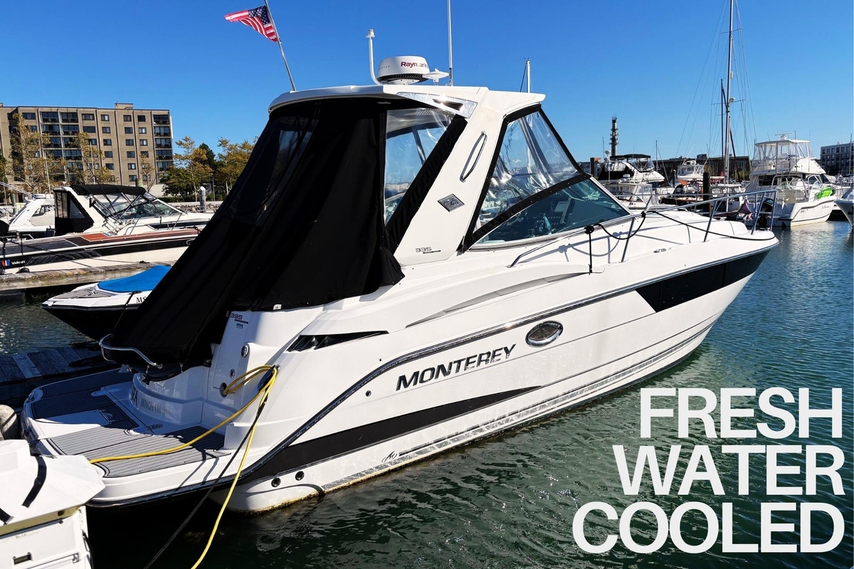 2018 Monterey 335 Sport Yacht - Sold Boat