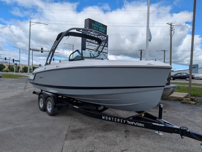 BOATZON | Monterey Elite 27 SD 2027