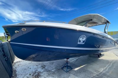 BOATZON | Monterey Elite 30 OB 2026