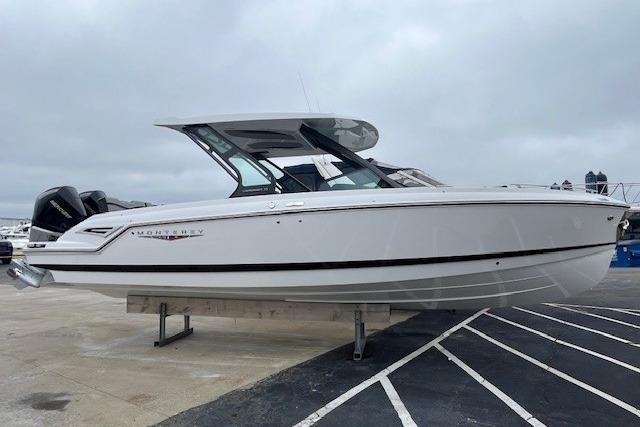 2027 Monterey Elite 30 OB - Sold Boat