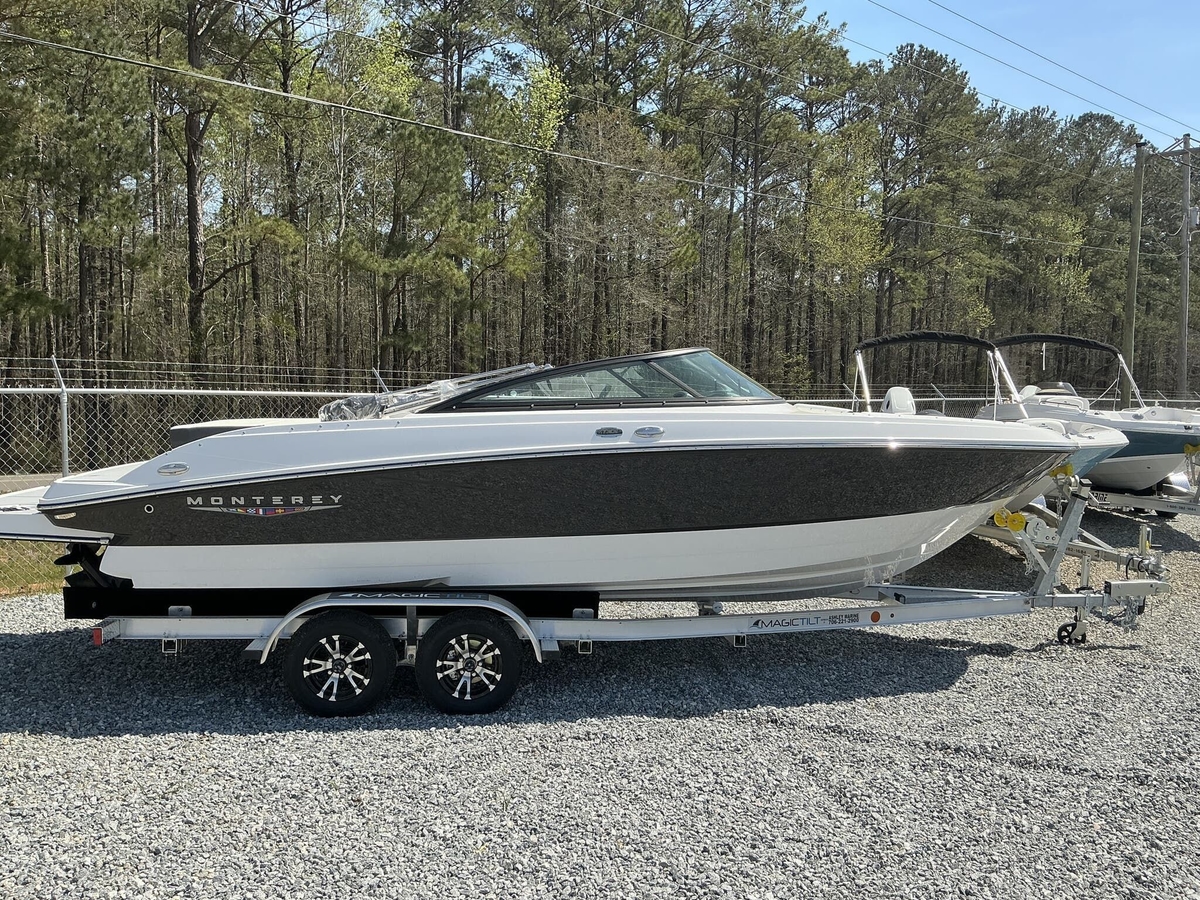 2025 Monterey M22 - Sold Boat