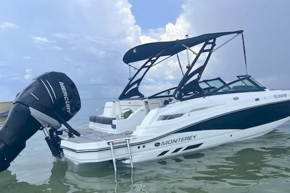 2018 Monterey M45 Bowrider - Sold Boat