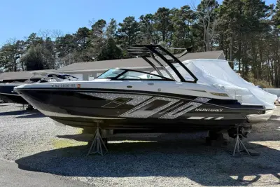 BOATZON | Monterey M5 2014