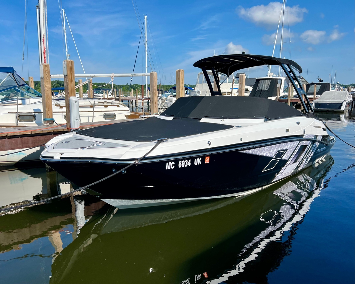 2019 Monterey M6 - Sold Boat