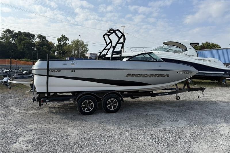 2016 Moomba Craz - Sold Boat
