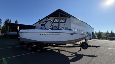 BOATZON | MOOMBA Craz 2027