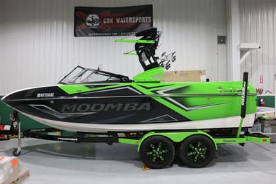 BOATZON | MOOMBA Craz Pro 2019