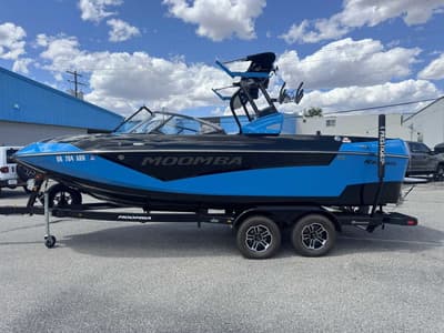 BOATZON | MOOMBA Kaiyen 2022 BOATZON | MOOMBA Kaiyen 2022