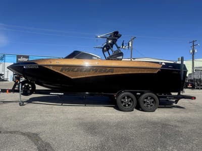 BOATZON | MOOMBA Makai 2021