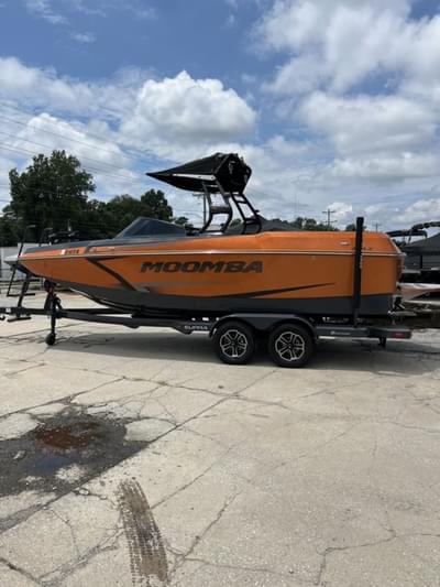 BOATZON | MOOMBA Max 2018