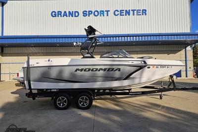 BOATZON | Moomba Max 2020 BOATZON | Moomba Max 2020