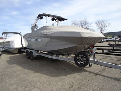 BOATZON | MOOMBA Max 2022