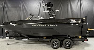BOATZON | Moomba Max 2025