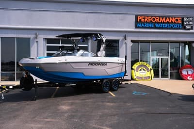 BOATZON | Moomba Max 2025