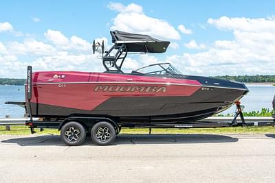 BOATZON | MOOMBA Max 2025