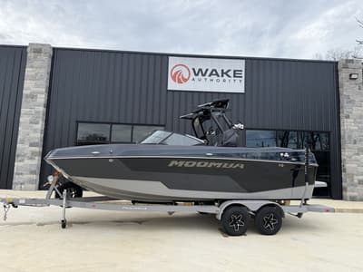 BOATZON | MOOMBA Max 2026