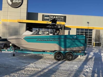 BOATZON | MOOMBA Max 2026