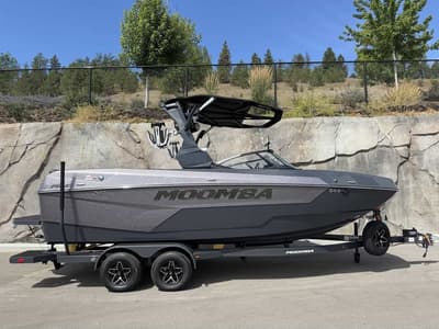 BOATZON | Moomba Max 2026