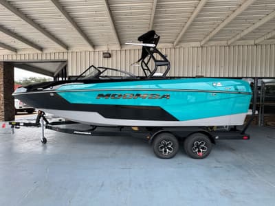 BOATZON | Moomba Max 2026