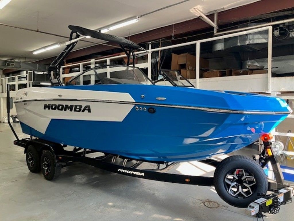 2026 MOOMBA Max - Sold Boat
