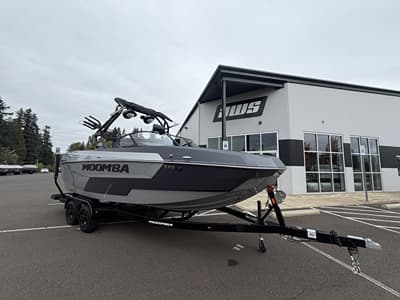 BOATZON | MOOMBA Max 2027
