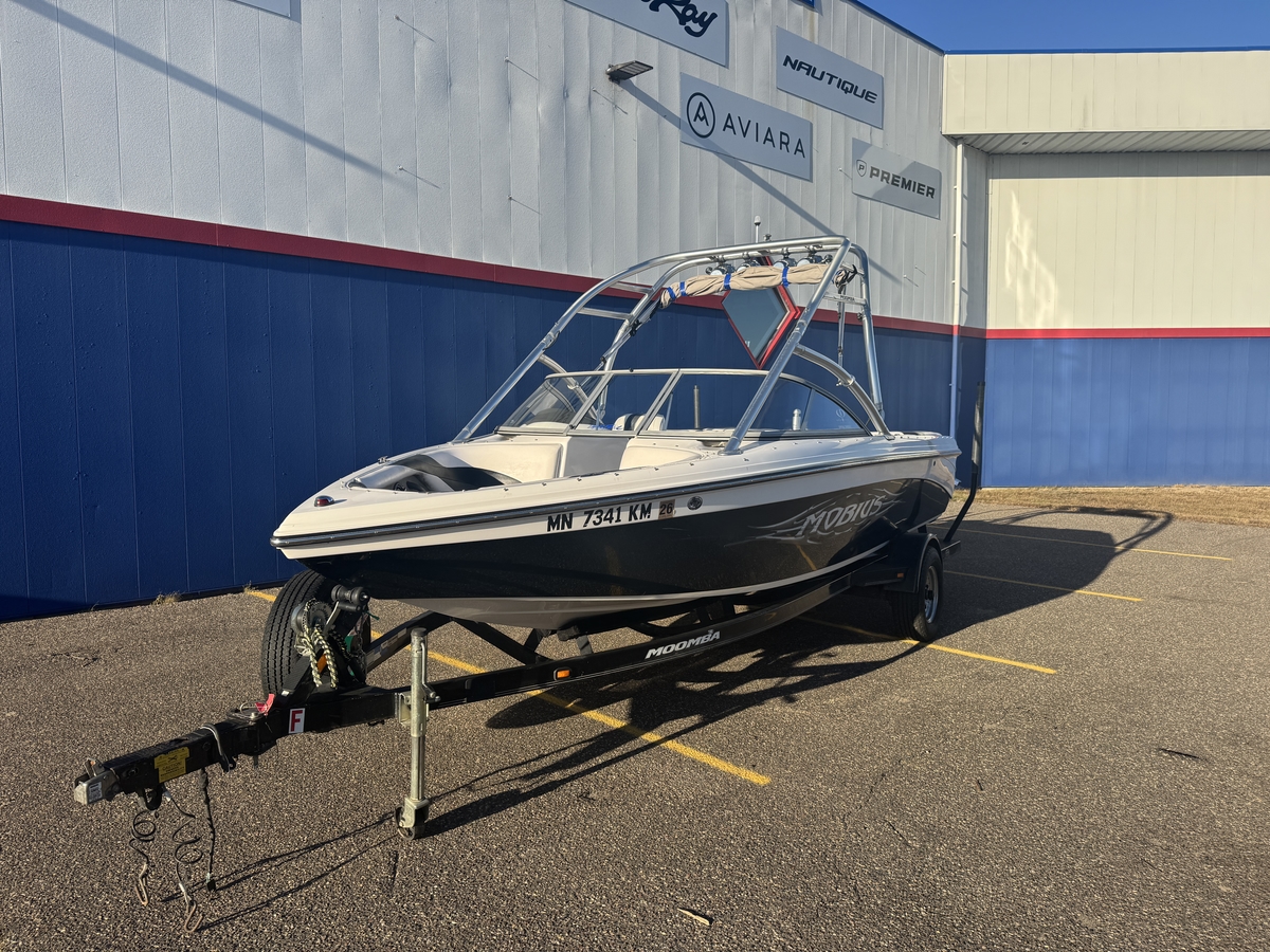 2006 Moomba MOBIUS - Sold Boat