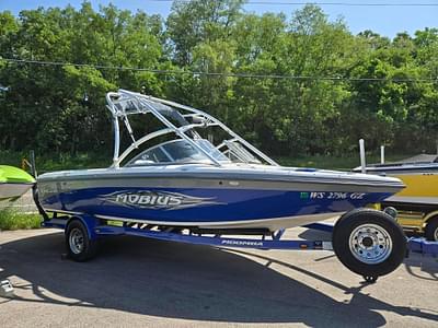 BOATZON | Moomba Mobius LSV 2006