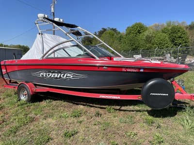 BOATZON | Moomba Mobius LSV 2007