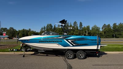 BOATZON | Moomba MOJO 2017