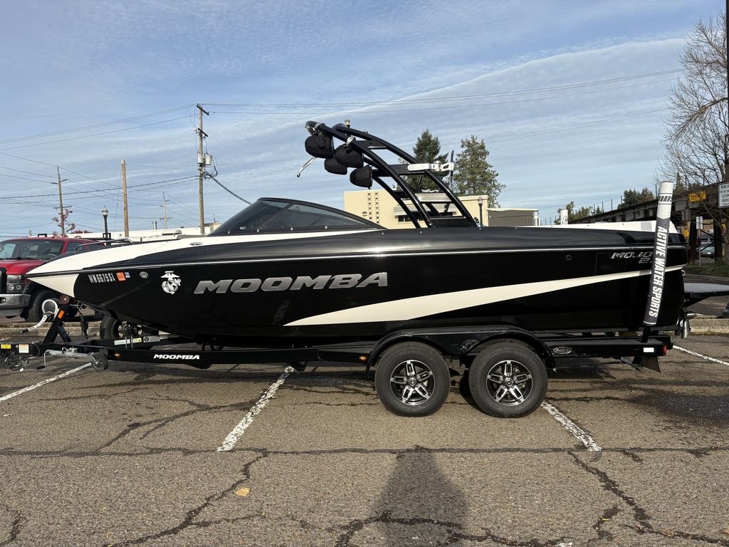 2013 MOOMBA Mojo 25 - Sold Boat