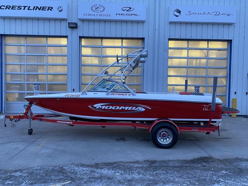 2006 MOOMBA Outback V - Sold Boat