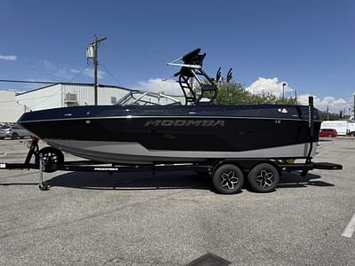 BOATZON | MOOMBA Tykon 2025