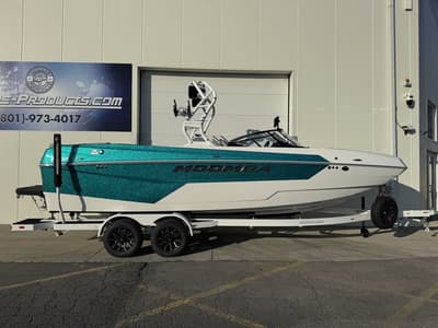 BOATZON | MOOMBA Tykon 2026