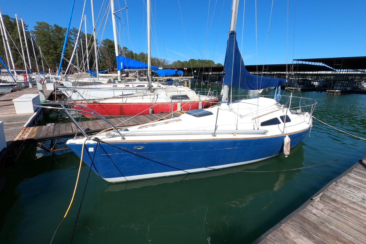 1972 Morgan 27 - Sold Boat