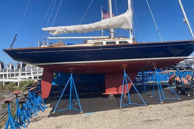 2005 Morris M36 - Sold Boat