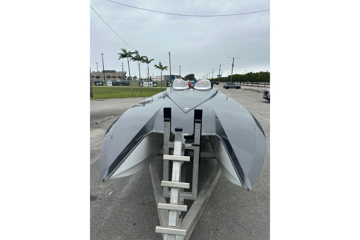 2008 Motion Marine 35 XP - Sold Boat