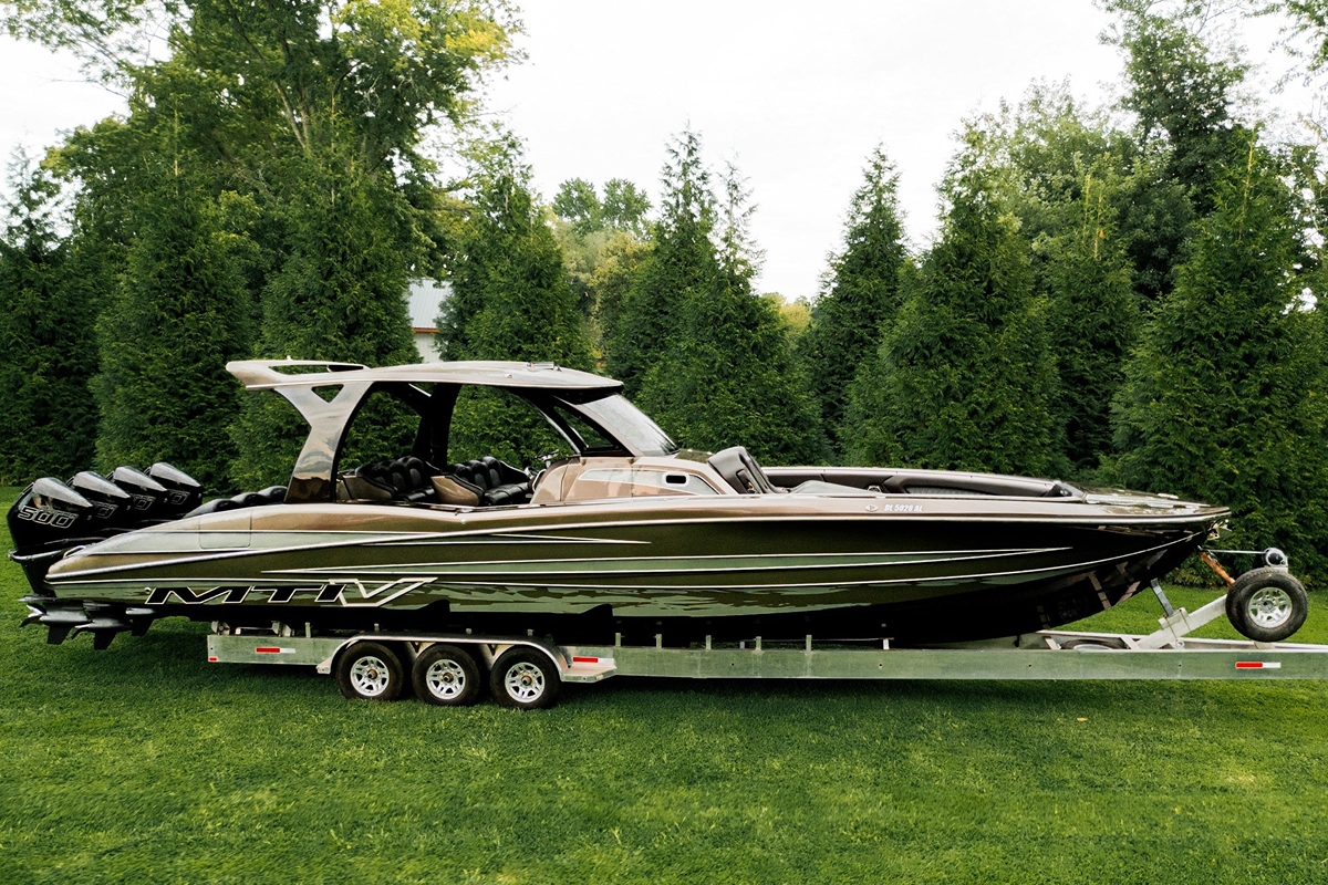 2018 MTI V42 - Sold Boat