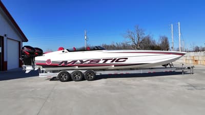 BOATZON | Mystic C3800 2019 BOATZON | Mystic C3800 2019