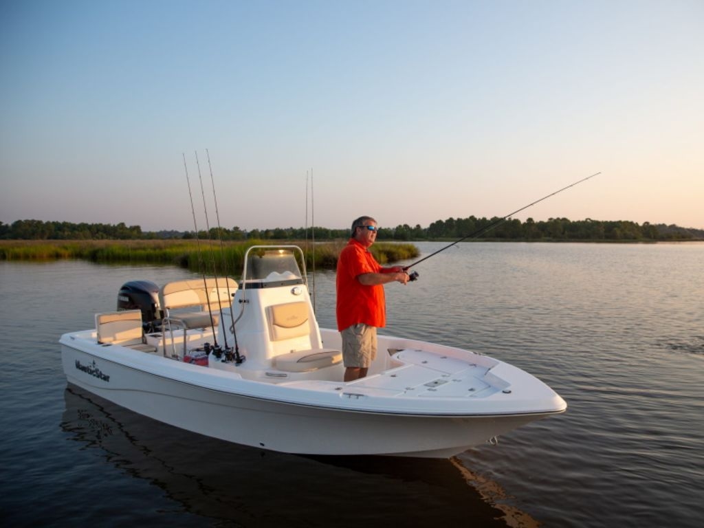 2022 NauticStar 195 Bay - Sold Boat