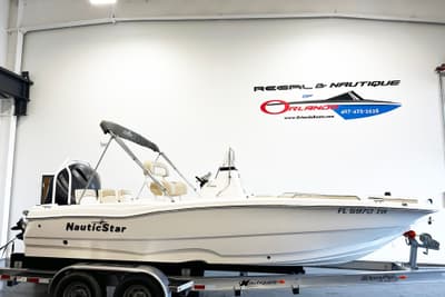 BOATZON | NauticStar 211 Hybrid 2022