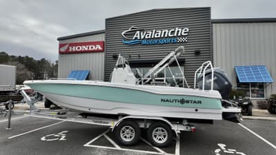 BOATZON | NauticStar 211 Hybrid 2025