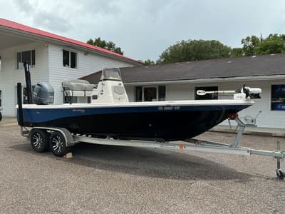 BOATZON | NauticStar 215 Bay 2022
